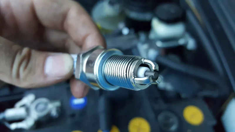 Spark plugs: how they work, when to change them and which ones to choose