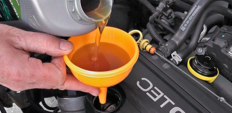 Engine oil consumption: how much oil it should be