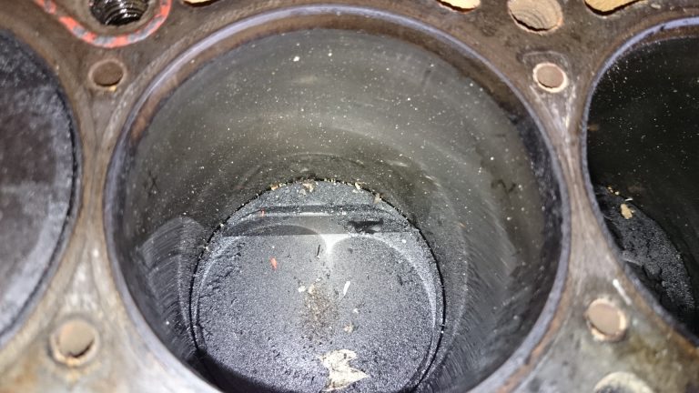 What is detonation in the engine: why it occurs and what is dangerous