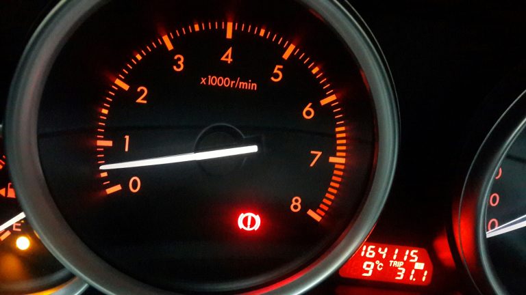 Why does the engine idle and why does the engine run unsteadily