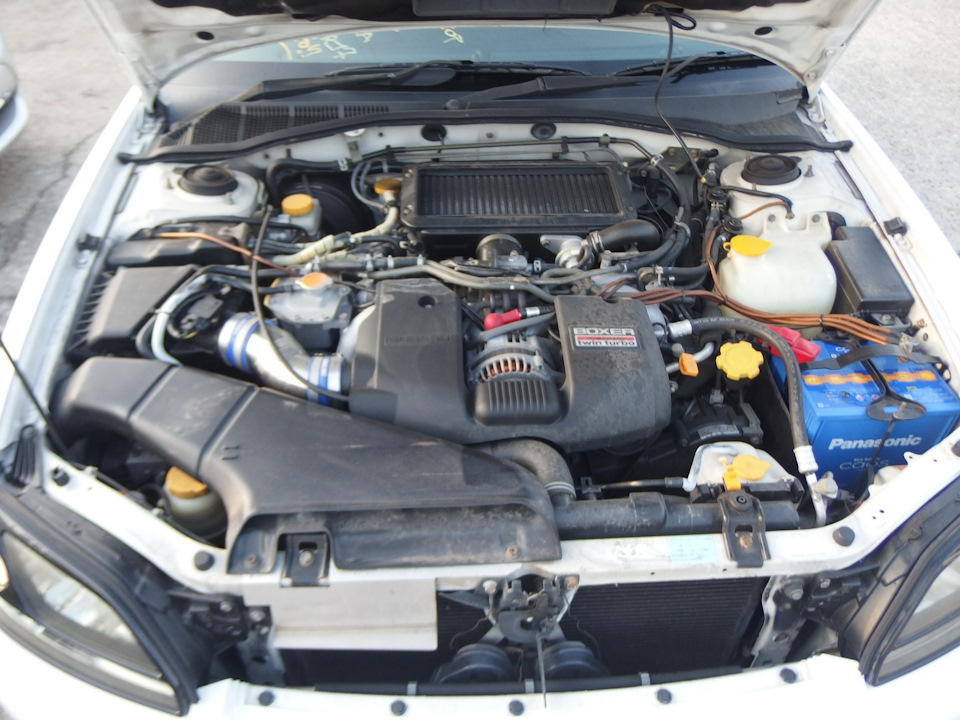 Subaru Legacy EJ208 2.0 engine
