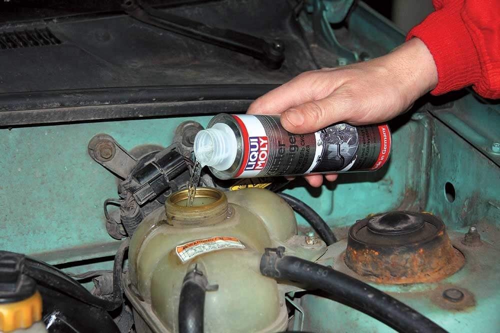 How to flush the engine cooling system